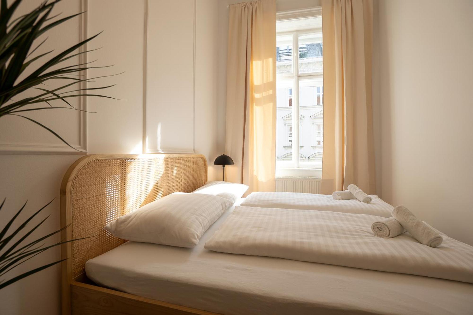Vibrant 107 M2 Flat In The City Center Wien Exteriör bild